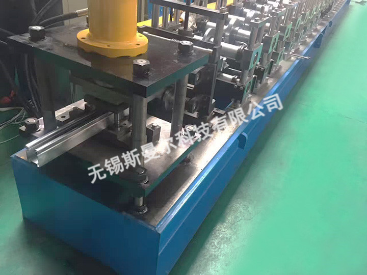 门无声立轨成型机